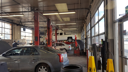 Tire Shop «Firestone Complete Auto Care», reviews and photos, 700 Farmington Ave, Bristol, CT 06010, USA