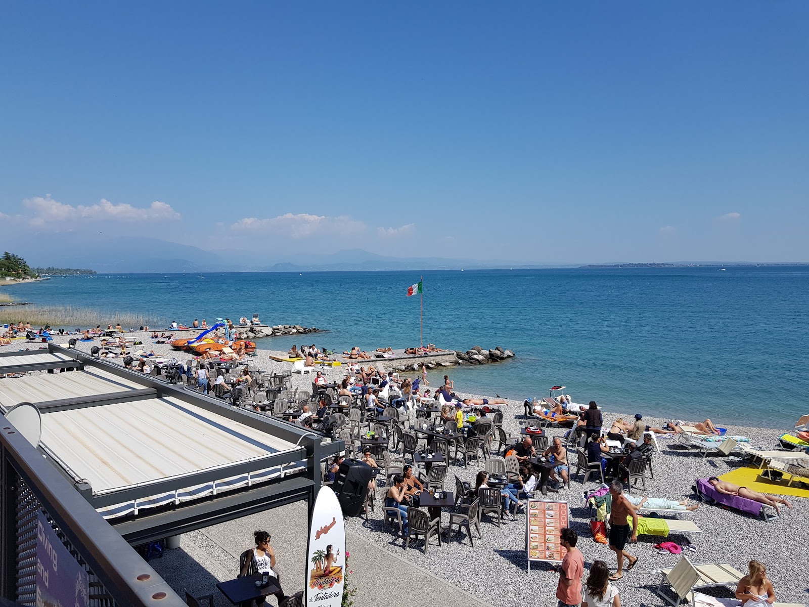 Photo de Spiaggia Padenghe sul Garda zone des équipements