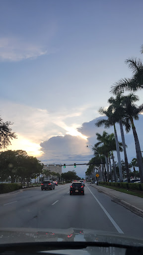 Shopping Mall «Diplomat Mall Shopping Center», reviews and photos, 1725 E Hallandale Beach Blvd, Hallandale Beach, FL 33009, USA