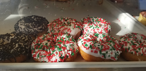 Donut Shop «Circus Donuts», reviews and photos, 1500 W Carson St, Torrance, CA 90501, USA