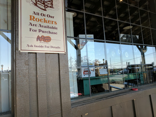 American Restaurant «Cracker Barrel Old Country Store», reviews and photos, 1313 Hilliard Rome Rd E, Columbus, OH 43228, USA