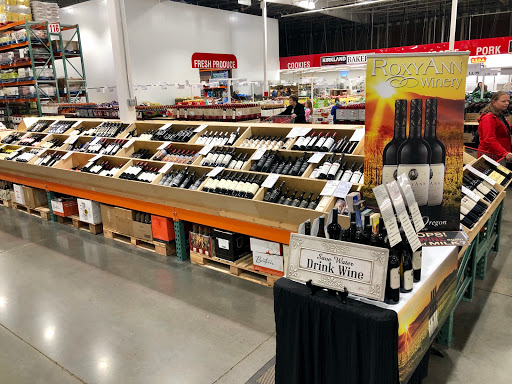 Shopping Mall «Argyle Square Shopping Center», reviews and photos, 8315 SW Jack Burns Blvd, Wilsonville, OR 97070, USA