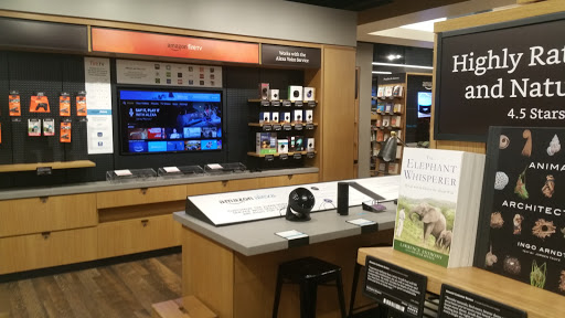Electronics Store «Amazon Books», reviews and photos, 246 Legacy Pl, Dedham, MA 02026, USA