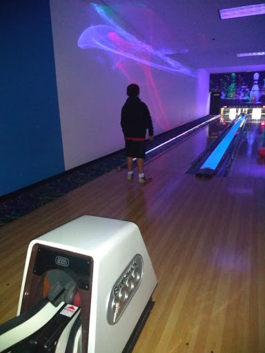 Bowling Alley «Windsor Bowling Center», reviews and photos, 8801 Conde Ln, Windsor, CA 95492, USA