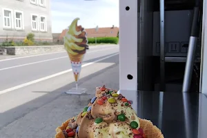 Točená zmrzlina Obrataň image