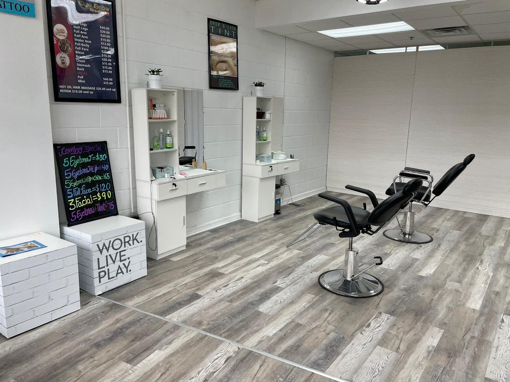 The Eyebrow Threading Bar 07630