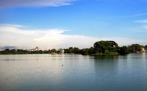 Inya Lake image