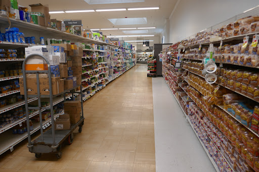 Grocery Store «Stop & Shop», reviews and photos, 1100 Massachusetts Ave, Dorchester, MA 02125, USA