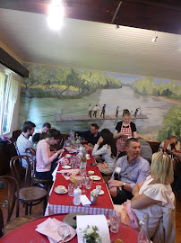 Atmosphère du Restaurant Le Bouchon des Radeliers à Chamblay - n°16