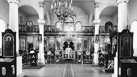 Православен храм „Света Богородица — Живопремний източник“