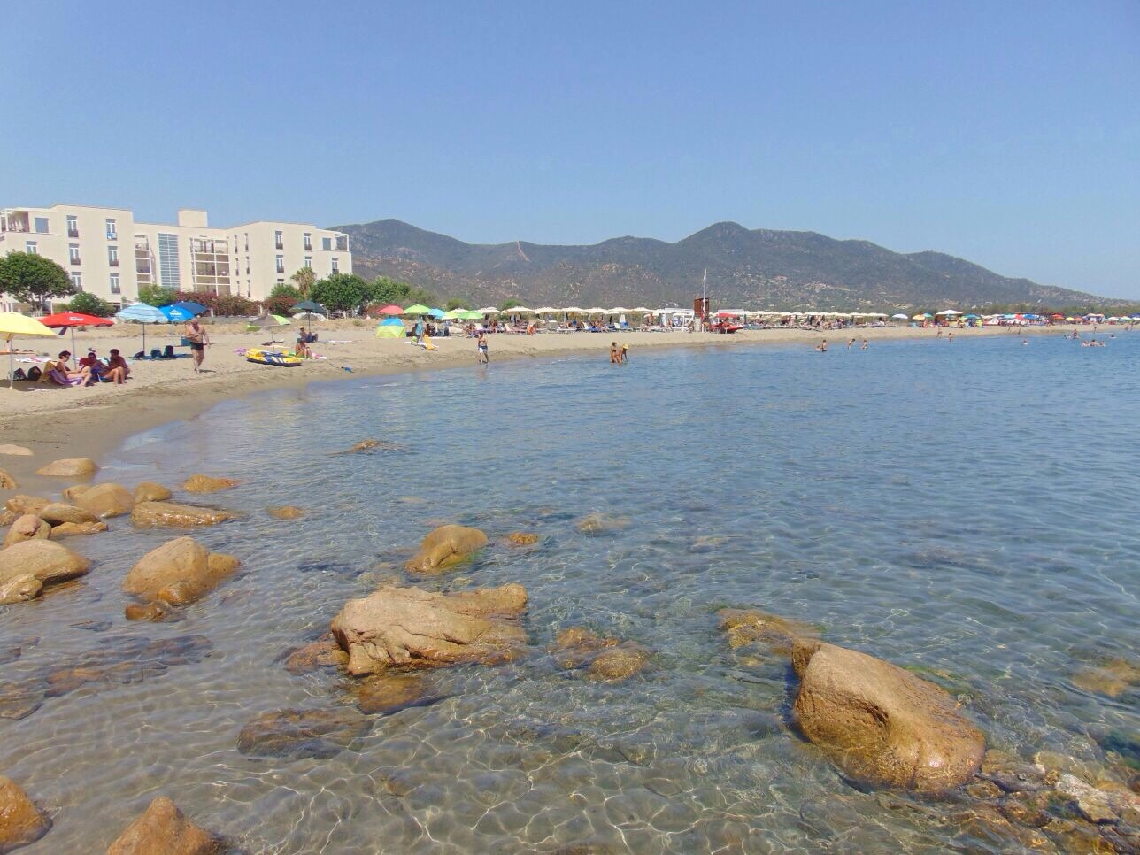 Spiaggia di Torre Salinas'in fotoğrafı imkanlar alanı