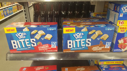 Department Store «Walmart Supercenter», reviews and photos, 1540 N Worthey St, Flora, IL 62839, USA