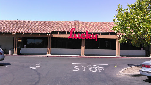 Lucky, 776 Gravenstein Hwy N, Sebastopol, CA 95472, USA, 