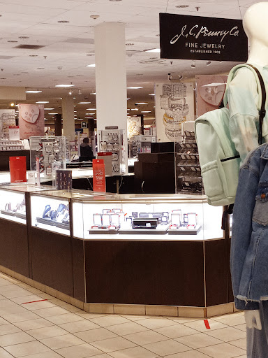 Department Store «JCPenney», reviews and photos, 50 Holyoke St, Holyoke, MA 01040, USA