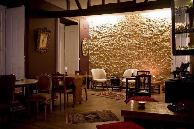 Avaliações doLoucos de Lisboa No Príncipe Real em Lisboa - Bar