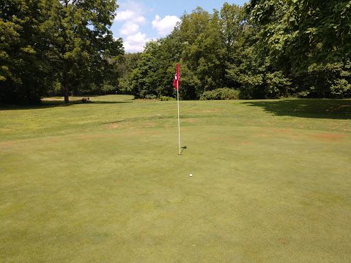 Golf Course «Loyal Oak Golf Course», reviews and photos, 2909 S Cleveland Massillon Rd, Norton, OH 44203, USA