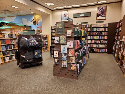 Book Store «Barnes & Noble», reviews and photos, 13751 S Tamiami Trail, Fort Myers, FL 33912, USA