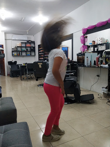 Opiniones de Karla Espinoza Makeup & Hairdresser en La Libertad - Centro de estética