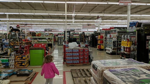 Home Improvement Store «Tractor Supply Co.», reviews and photos, 2375 Pleasant St, Noblesville, IN 46060, USA