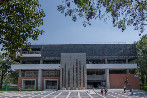 Biblioteca universitaria Tlaquepaque