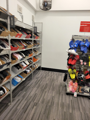 Department Store «Nordstrom Rack at 1600 Commons», reviews and photos, 1540 N Federal Hwy, Fort Lauderdale, FL 33304, USA