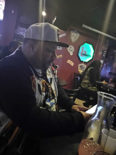 Night Club «Barnacles Sports Bar & Grill», reviews and photos, 2125 Market St, Duluth, GA 30096, USA