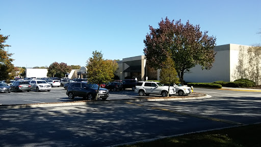 Shopping Mall «Blue Ridge Mall», reviews and photos, 1800 Four Seasons Blvd # 5, Hendersonville, NC 28792, USA