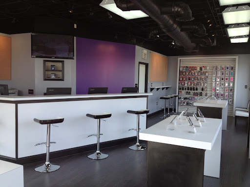 Cell Phone Store «MetroPCS Authorized Dealer», reviews and photos, 29 W 14 Mile Rd, Madison Heights, MI 48071, USA