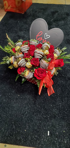 Florist «Temptations Flower Shop», reviews and photos, 2429 N Arkansas, Wichita, KS 67204, USA