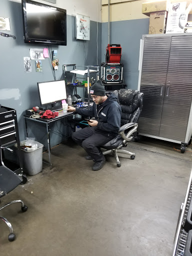 Auto Repair Shop «European Motor Cars», reviews and photos, 4010 McGinnis Ferry Rd, Alpharetta, GA 30005, USA