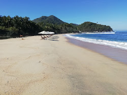 Fotografie cu Quimixto beach cu o linie de coastă spațioasă