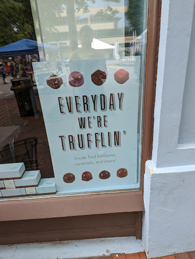 Chocolate Shop «French Broad Chocolate Lounge», reviews and photos, 10 S Pack Square, Asheville, NC 28801, USA