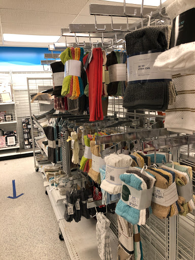 Clothing Store «Ross Dress for Less», reviews and photos, 6298 Seven Corners Center, Falls Church, VA 22044, USA