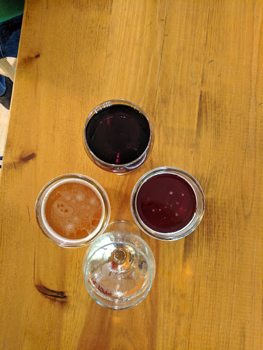 Oyster Bar Restaurant «Triton Craft Beer and Oyster Bar», reviews and photos, 308 Centre St, Beach Haven, NJ 08008, USA