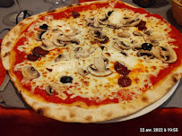 Plats et boissons du Pizzeria La Romaine à Alba-la-Romaine - n°17
