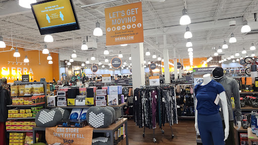 Outdoor Sports Store «Sierra Trading Post», reviews and photos, 215 N Maple Rd Unit 1F, Ann Arbor, MI 48103, USA