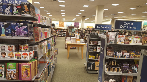 Book Store «Barnes & Noble», reviews and photos, 20600 N Rand Rd, Deer Park, IL 60010, USA