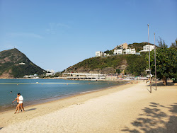 Foto von Deep Water Bay Beach mit lange bucht