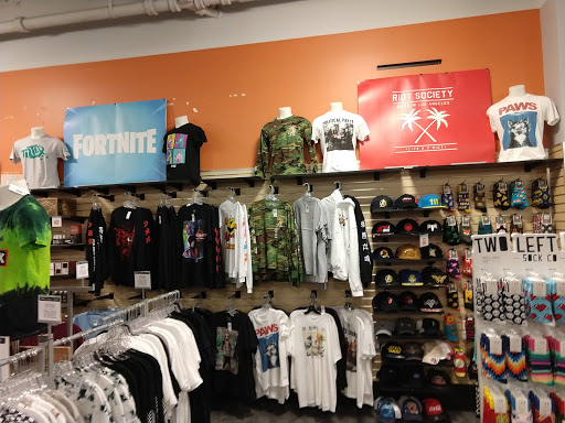 Shopping Mall «Westfield Trumbull», reviews and photos, 5065 Main St, Trumbull, CT 06611, USA