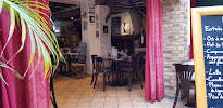 Atmosphère du Restaurant Le Bistrot du Théatre à Jouy-le-Moutier - n°17