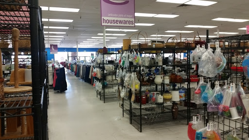 Thrift Store «32nd St & Cactus Goodwill Retail Store & Donation Center», reviews and photos