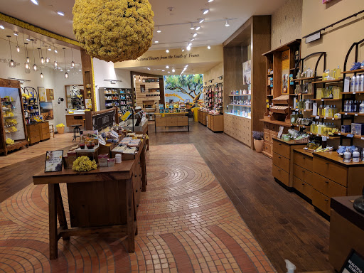 Shopping Mall «The Shops Buckhead Atlanta», reviews and photos, 3035 Peachtree Rd NW b100, Atlanta, GA 30305, USA