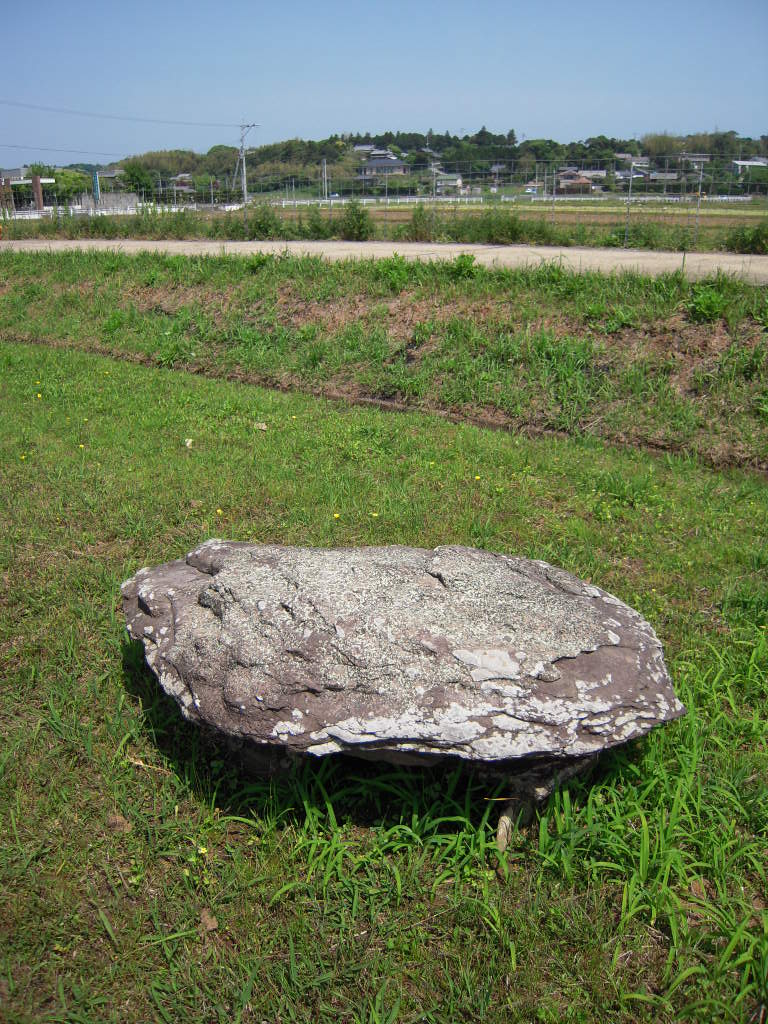 里田原支石墓