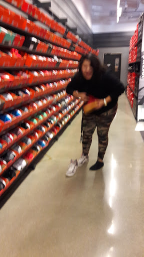 Department Store «Nordstrom Rack Kildeer Village Square», reviews and photos, 20393 N Rand Rd Suite 104, Kildeer, IL 60074, USA