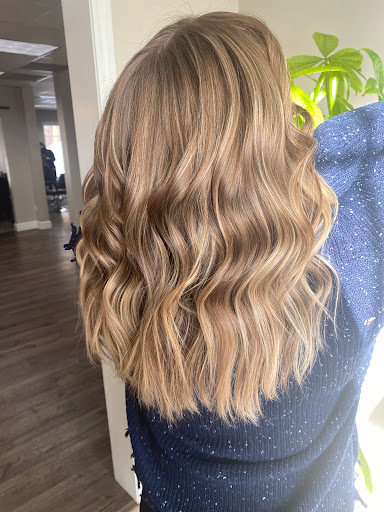 Wedding Venue «Hairaholic Salon», reviews and photos, 247 N Main St, Mansfield, MA 02048, USA