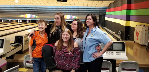 Bowling Alley «Bowl Mor Lanes», reviews and photos, 201 Highland Ave, East Syracuse, NY 13057, USA