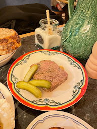 Photo n°30 de Brasserie Charlie à Neuilly-sur-Seine ()