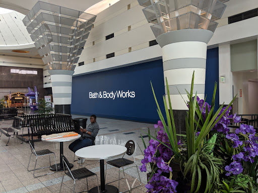 Shopping Mall «The Boulevard Mall», reviews and photos, 3528 S Maryland Pkwy, Las Vegas, NV 89169, USA