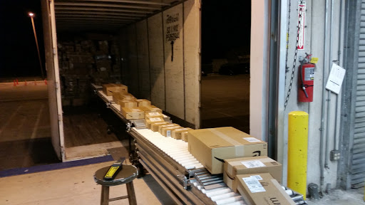 Courier Service «Ups Air Gateway Orlando», reviews and photos, 8975 Tradeport Dr, Orlando, FL 32827, USA