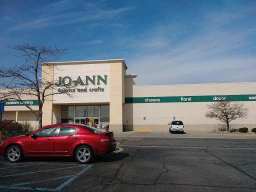 Fabric Store «Jo-Ann Fabrics and Crafts», reviews and photos, 20550 E 13 Mile Rd, Roseville, MI 48066, USA